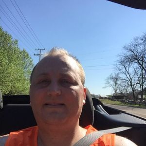 Meet your Posher, Derrick